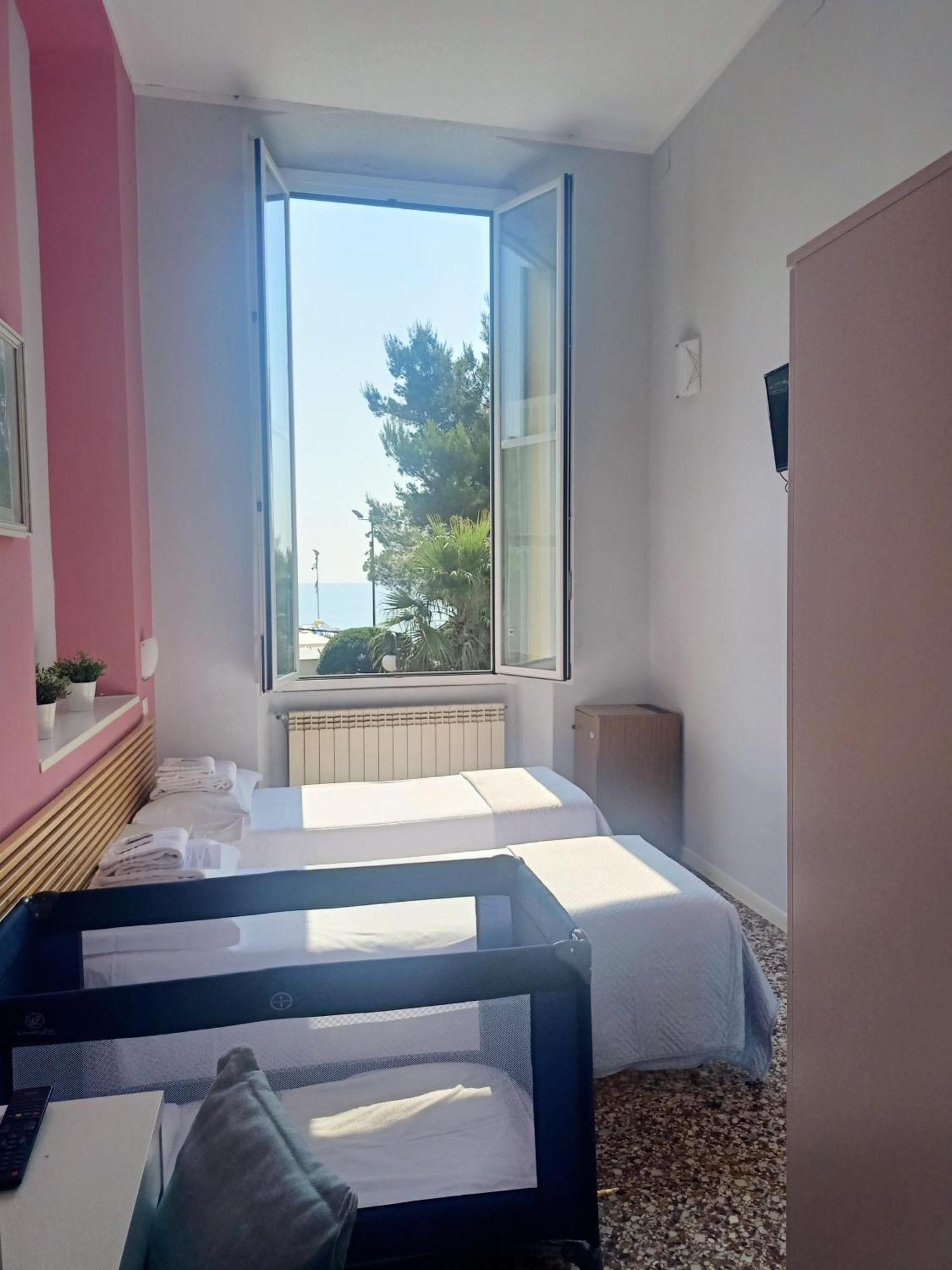 Hotel Serena Arenzano Zewnętrze zdjęcie