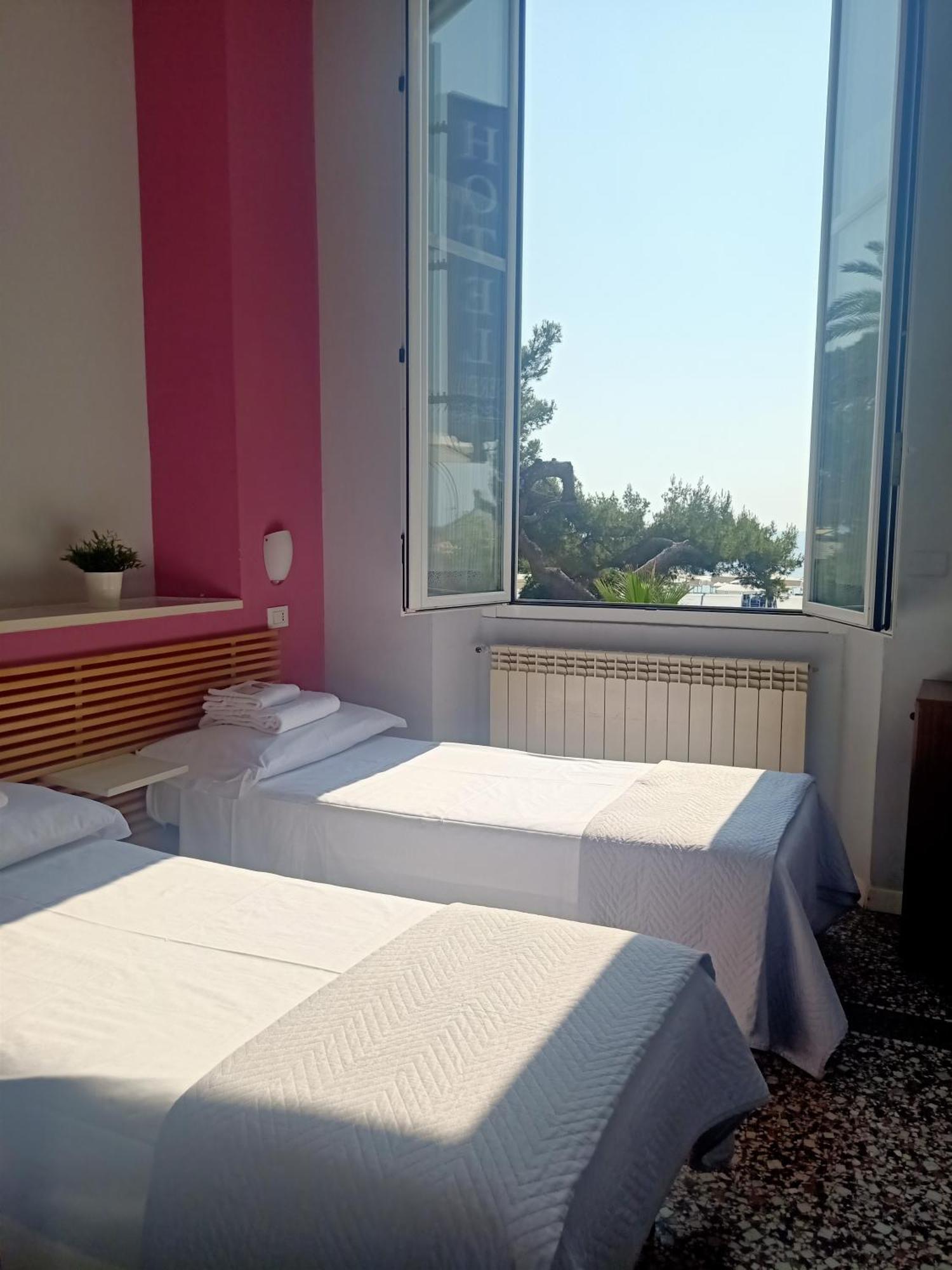Hotel Serena Arenzano Zewnętrze zdjęcie